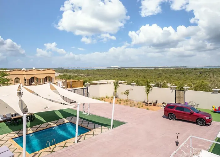 Lazeemah Chalet استراحة اللزيمه