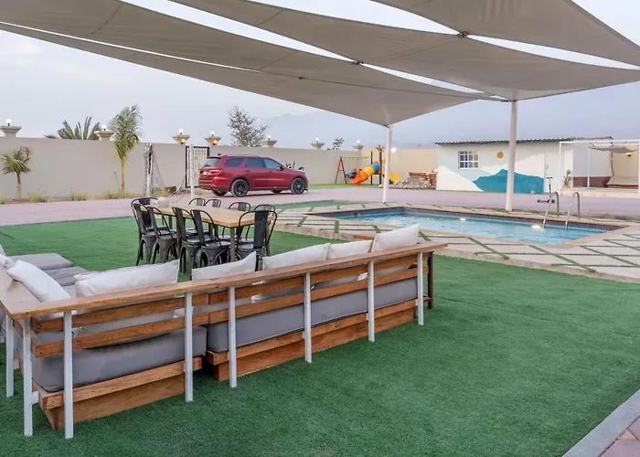Lazeemah Chalet استراحة اللزيمه